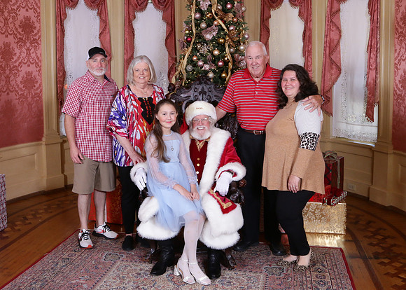 santa 104