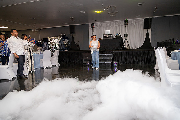 Jan Party-52